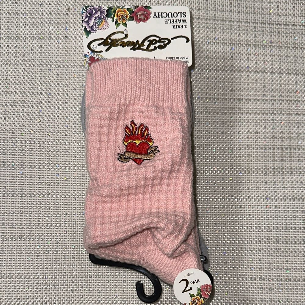 Ed Hardy Gray Pink Super Soft Waffle Knit Embroidered Slouchy Socks 2 pk
